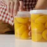 broskve-na-zimu-v-pulkach-nemohou-se-rovnat-tem-kupovanym.webp.webp